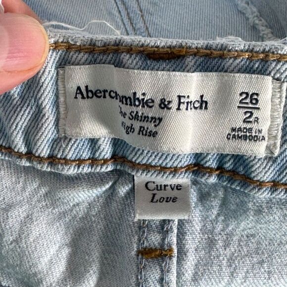 Abercrombie & Fitch The Skinny High Rise Busted Knee Distressed Light Jean Sz 26 - Picture 13 of 15